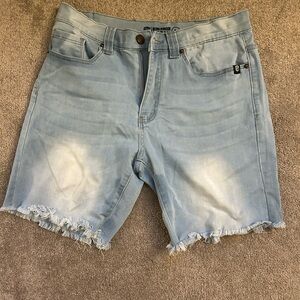 Light use BORN PRIMITIVE Jorts men’s size L in light denim wash extreme flex